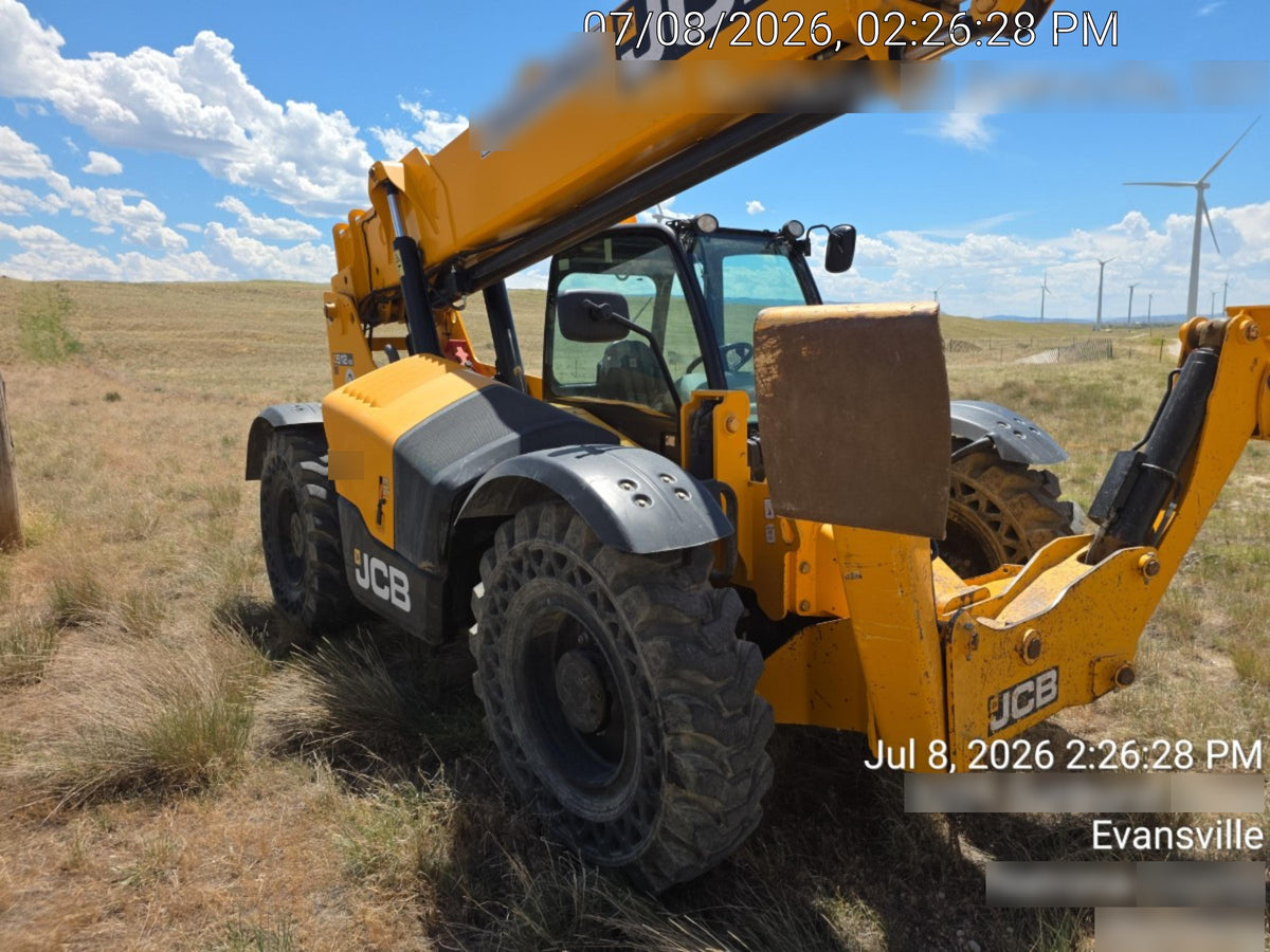 2019 JCB 512-56 Cab/Heat/Air, 109 HP, Solid Tires, STD Worklight, Beacon, Aux Hydraulics, Lifting Eye, Back up Alarm w/66" Carriage/60" Forks