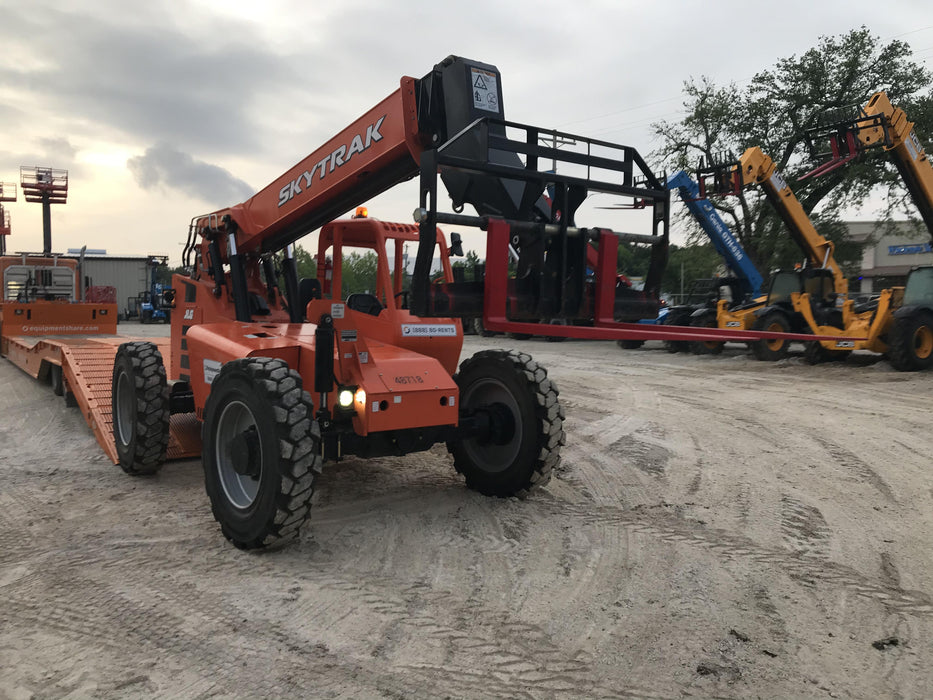 2019 Skytrak 6036 Canopy, Solid Tires, LED Work Lights, Beacon w/72" Carriage, 48" Pallet Forks