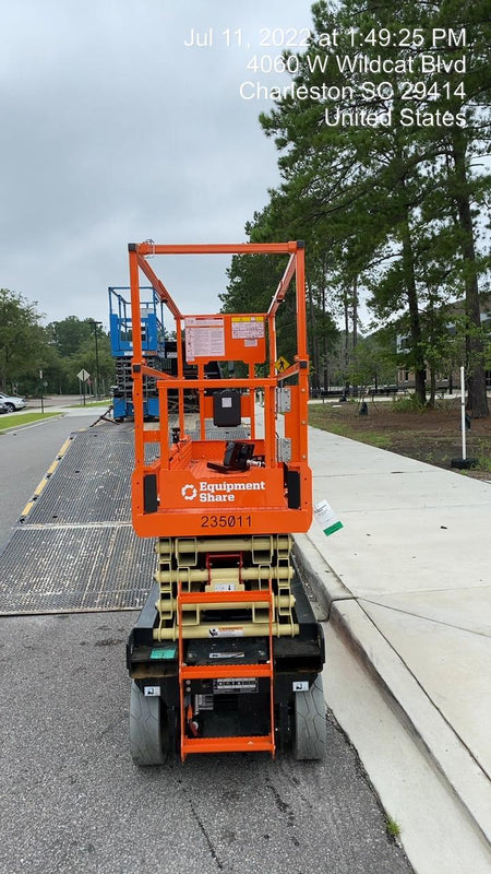 2022 JLG ES2632