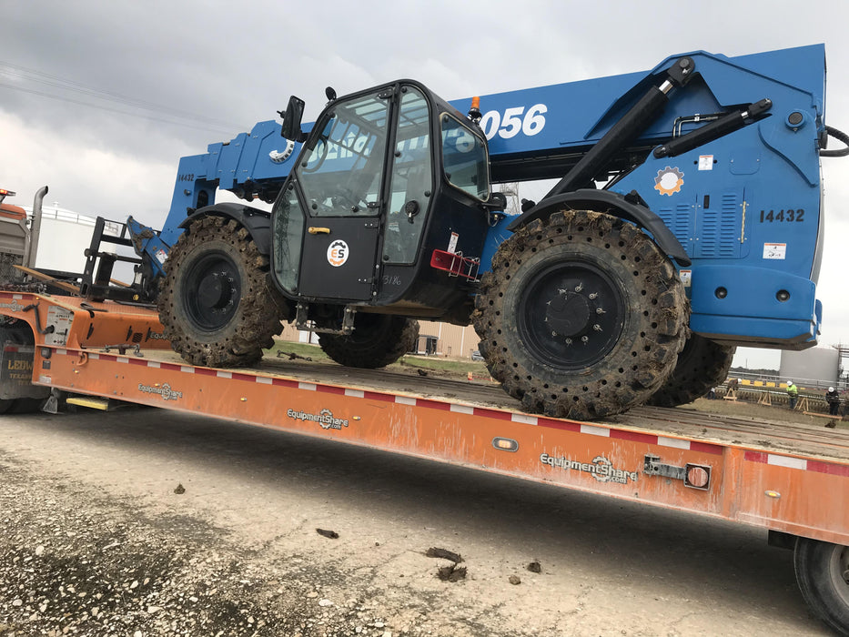 2018 Genie GTH-1056 Genie GTH-1056 w/CAB, Solid Tires, Work Lights, 60" carriage/forks, cab mesh, beacon