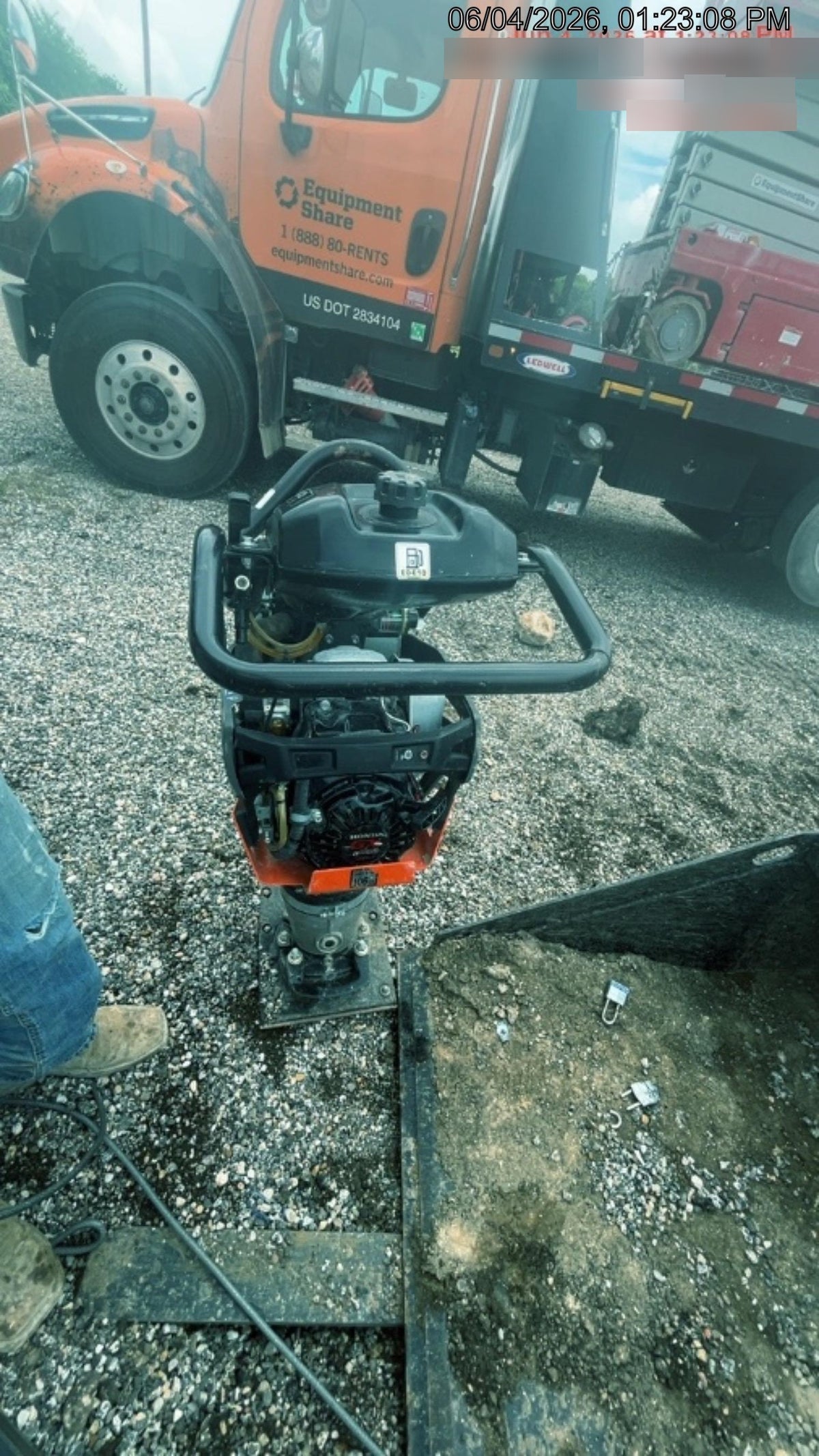 2025 HUSQVARNA LT6005