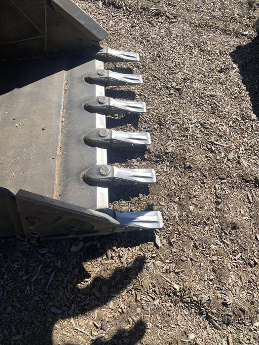 2022 GEITH 48" HD bucket 25k - 35k - Geith