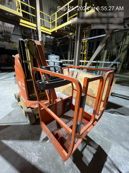 2019 JLG T26E