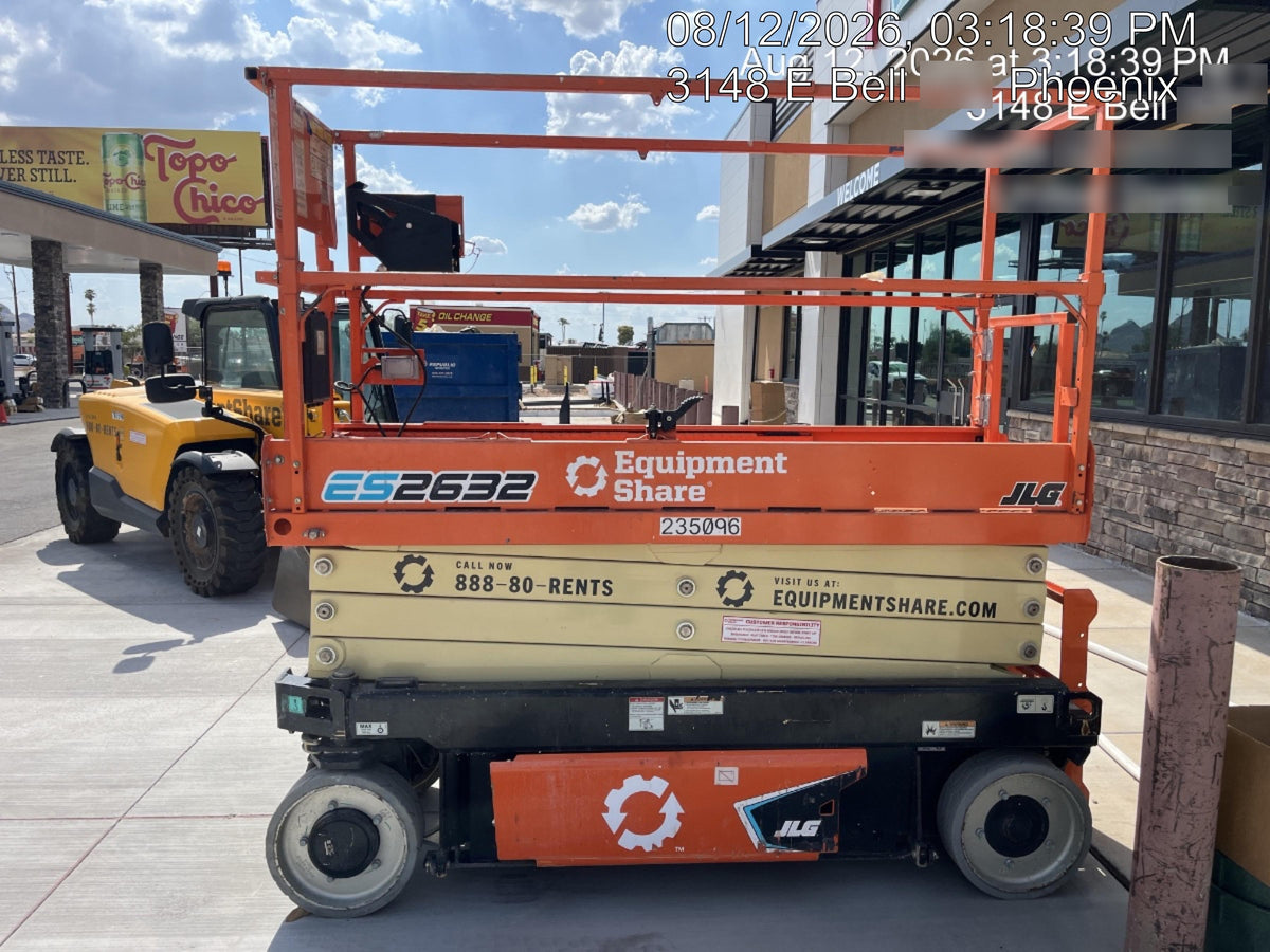2022 JLG ES2632