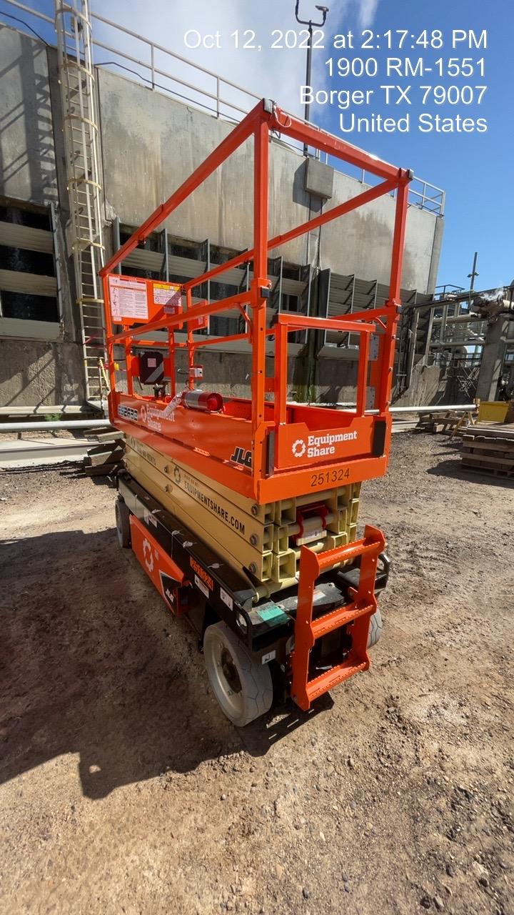 2022 JLG ES2632