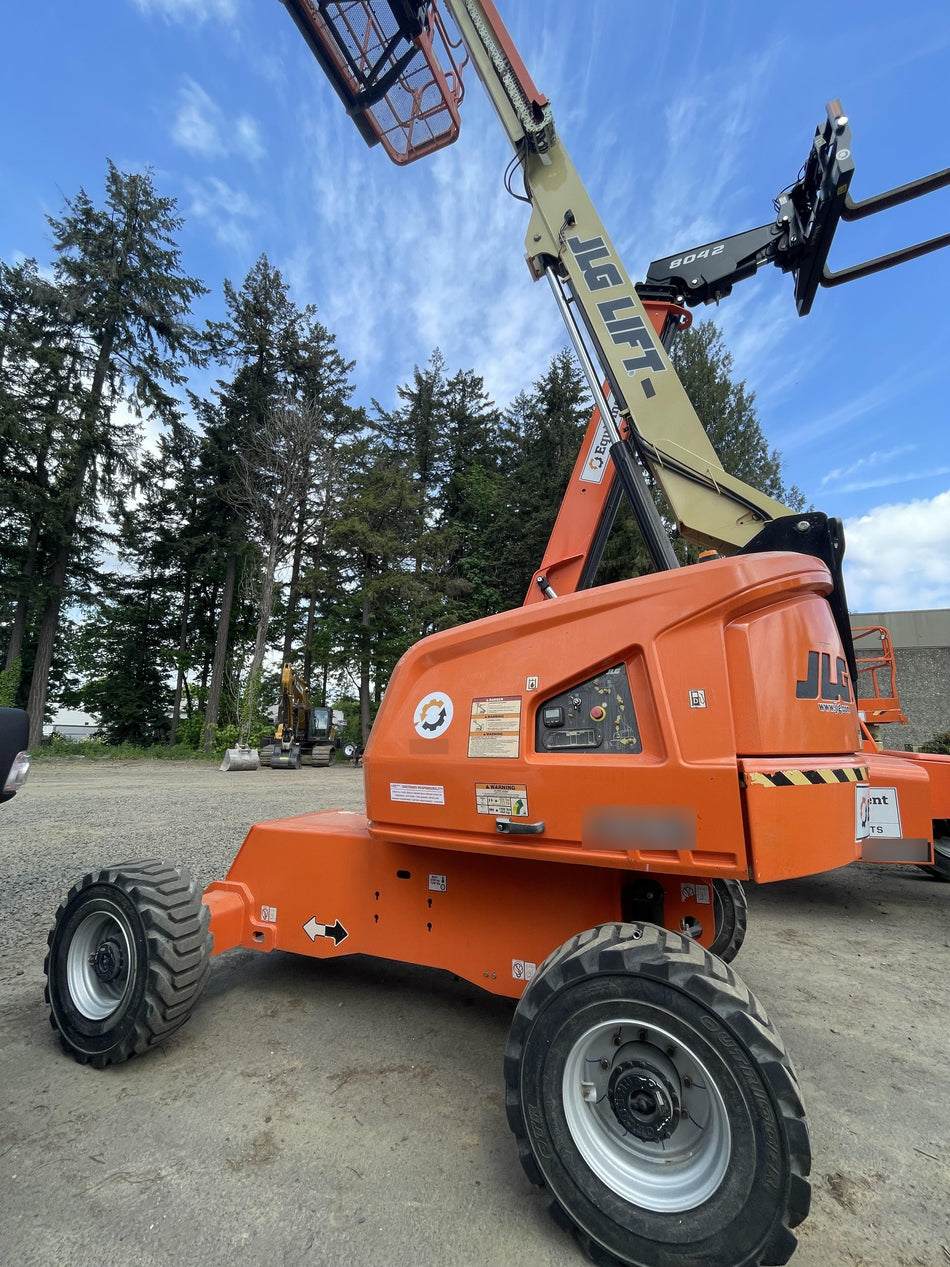 2020 JLG 400S
