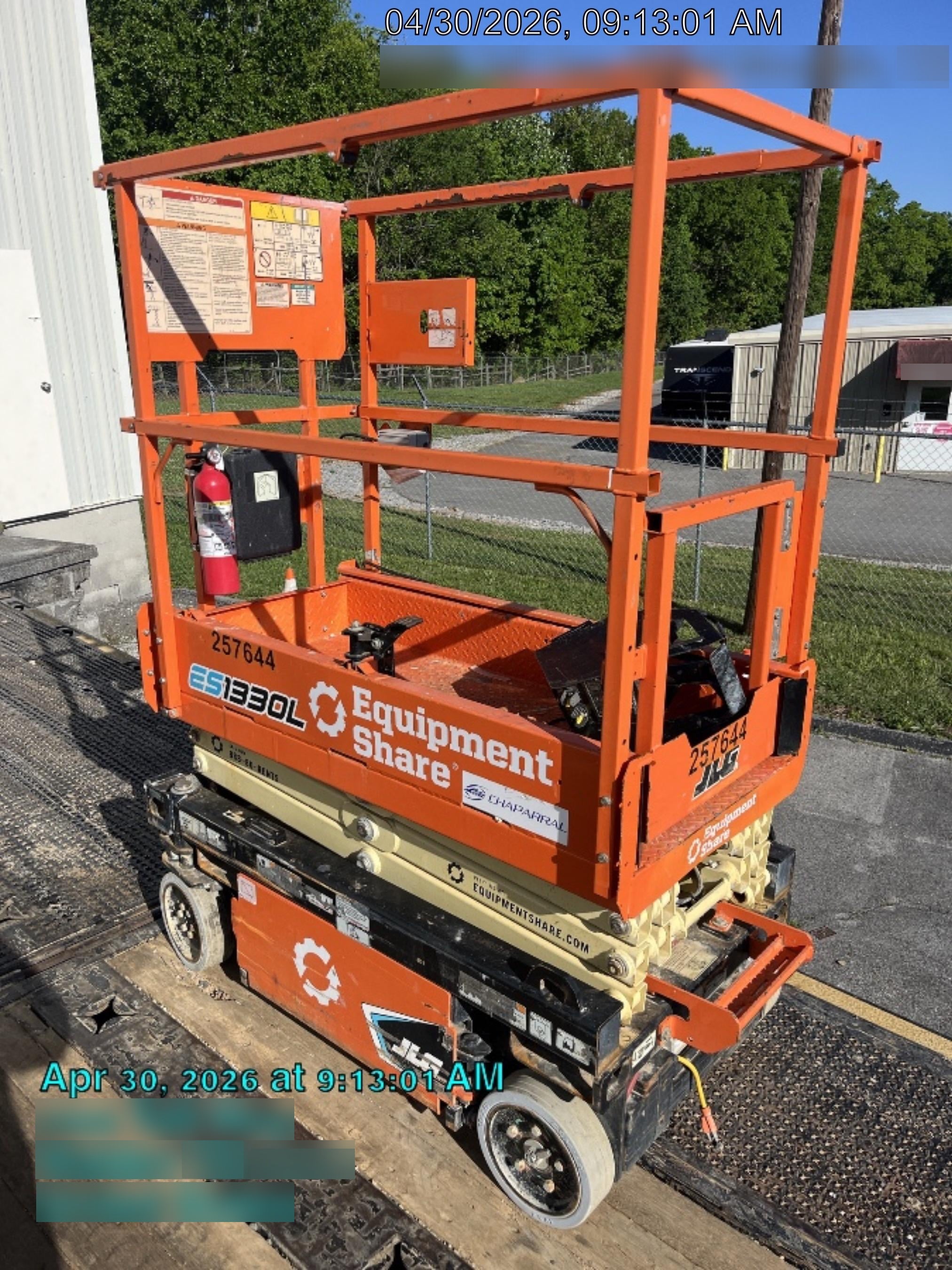 2022 JLG ES1330L