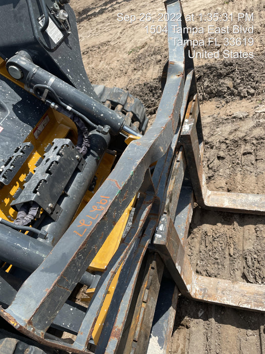 2017 PALADIN 42" Pallet Fork Assembly