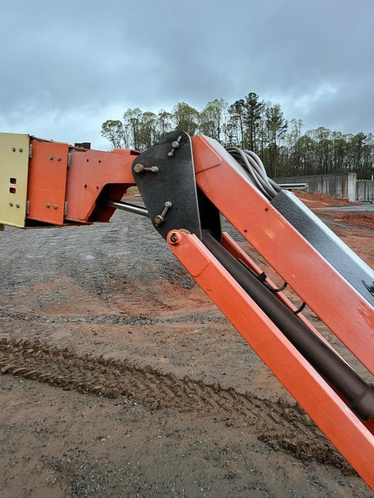 2019 JLG 860SJ
