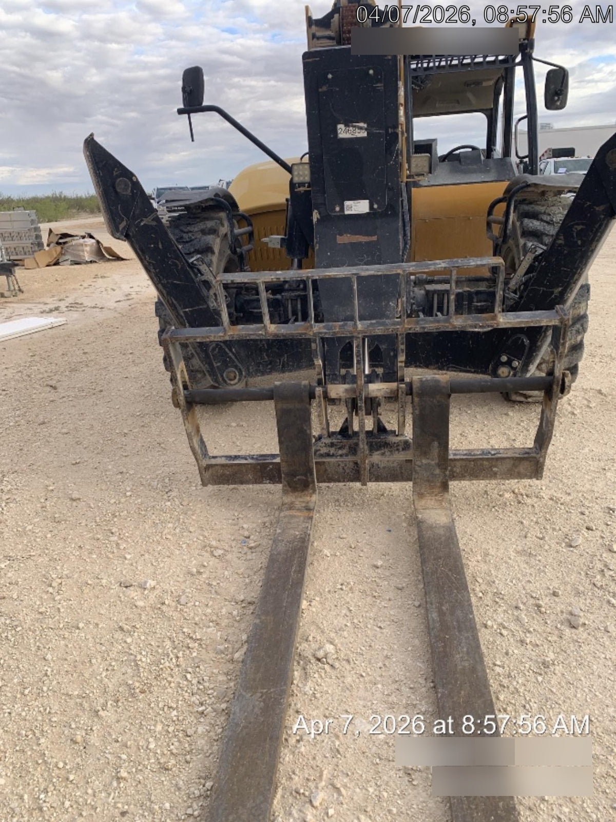 2022 SANY STH1056