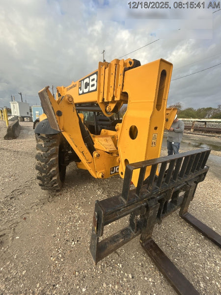 2023 JCB 510-56
