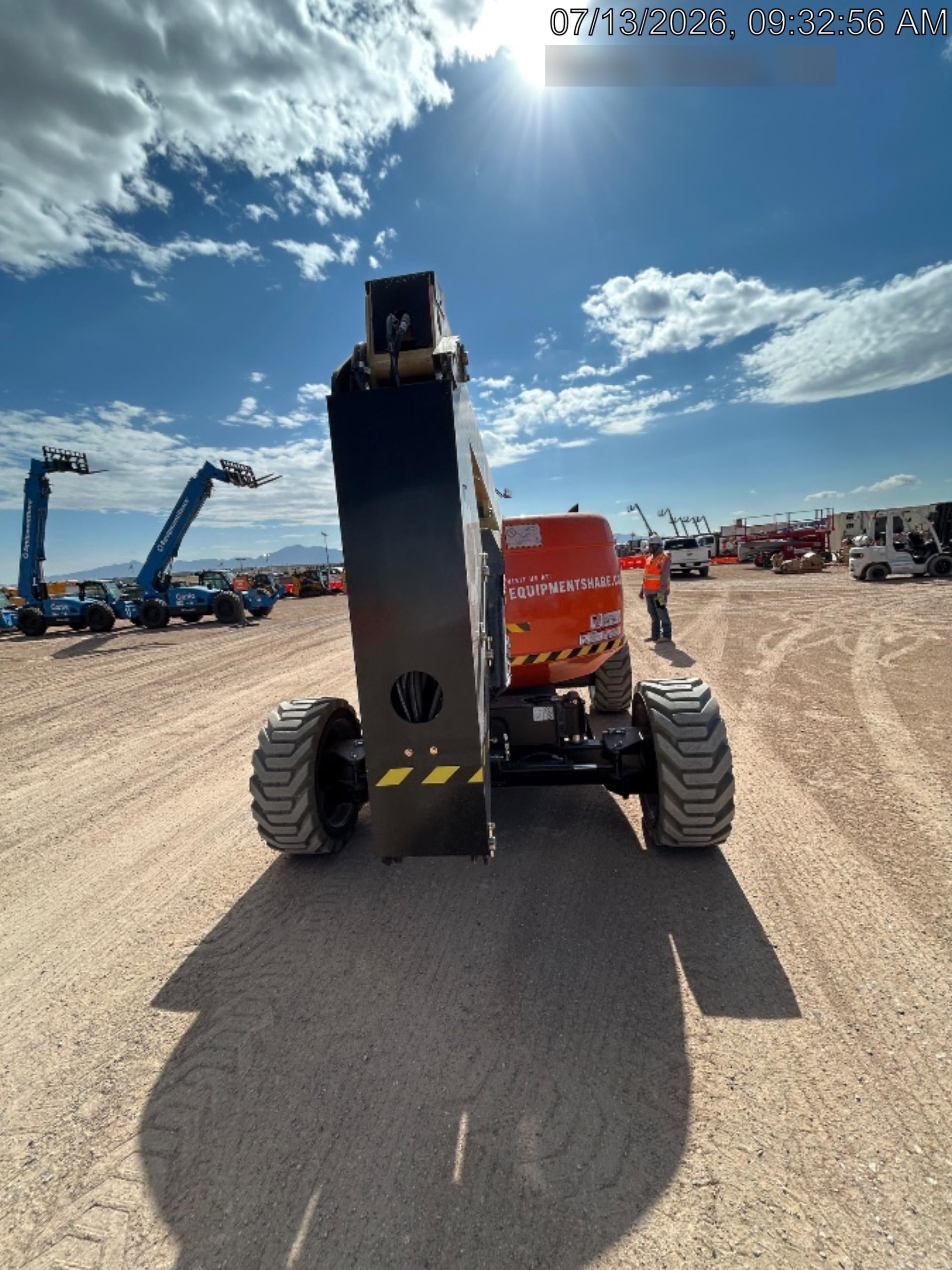 2026 JLG 600AJ