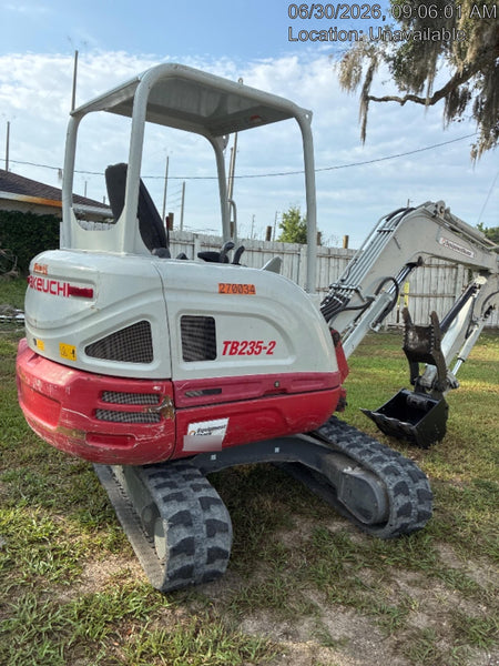 2022 TAKEUCHI TB235-2R