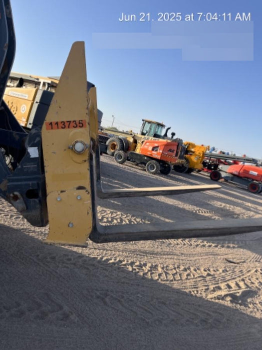 2020 JOHN DEERE 96" Loader Fork Carriage - John Deere