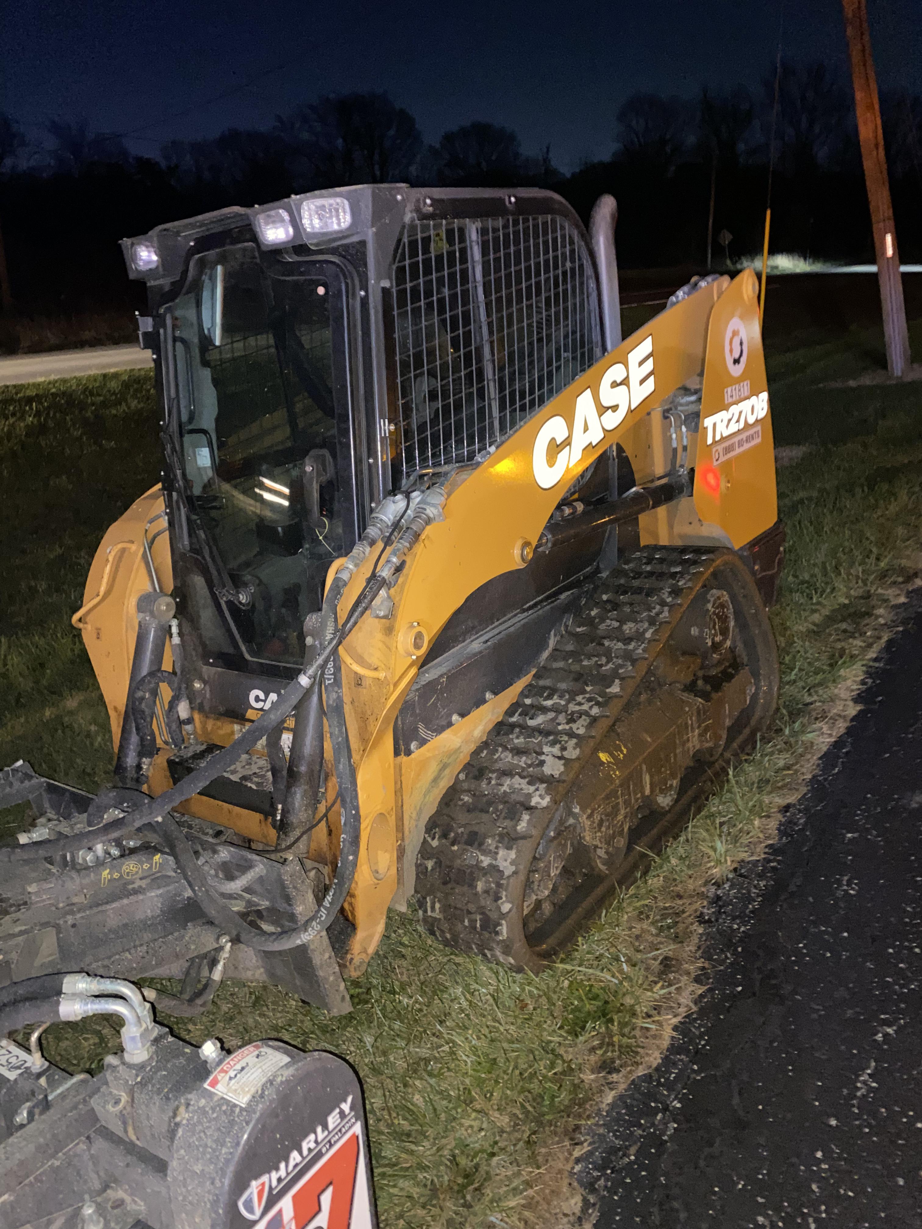 2021 CASE TR270B