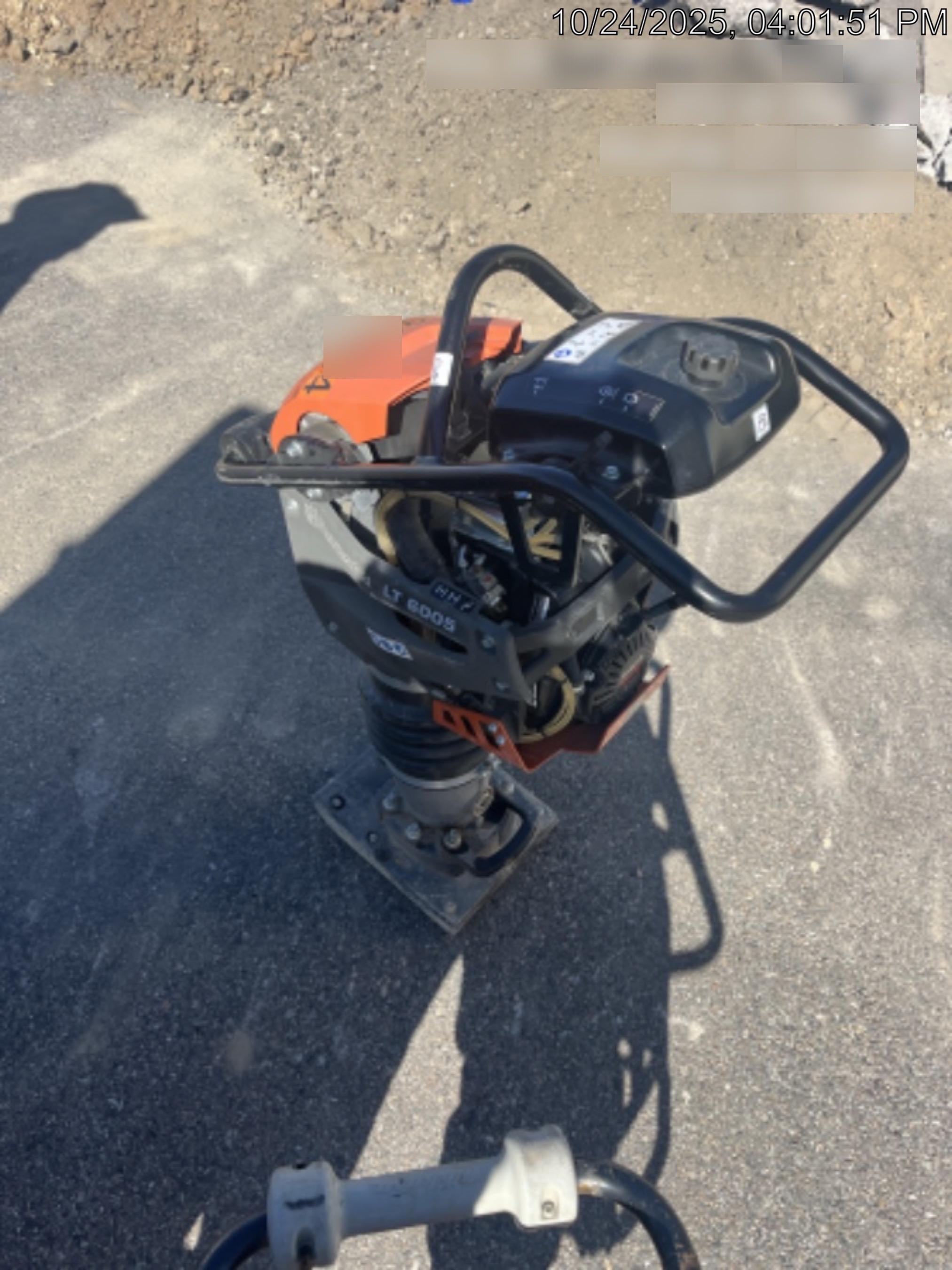 2024 HUSQVARNA LT6005