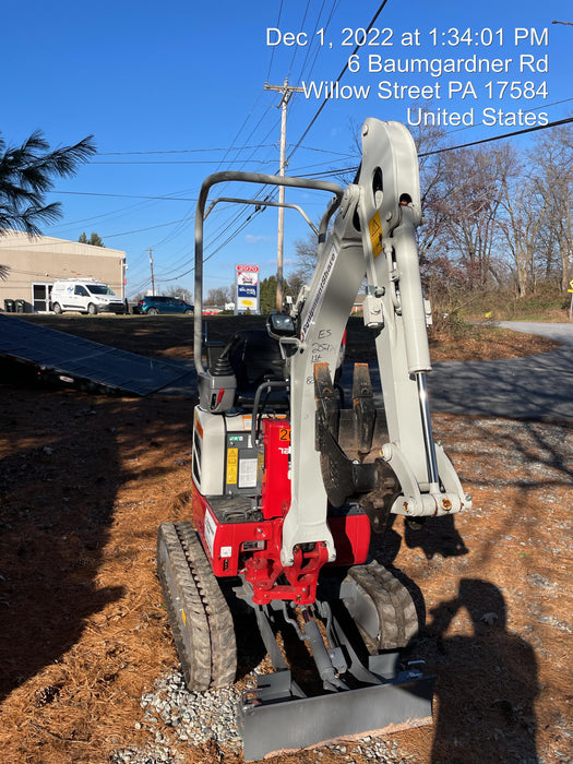 2022 TAKEUCHI TB210R