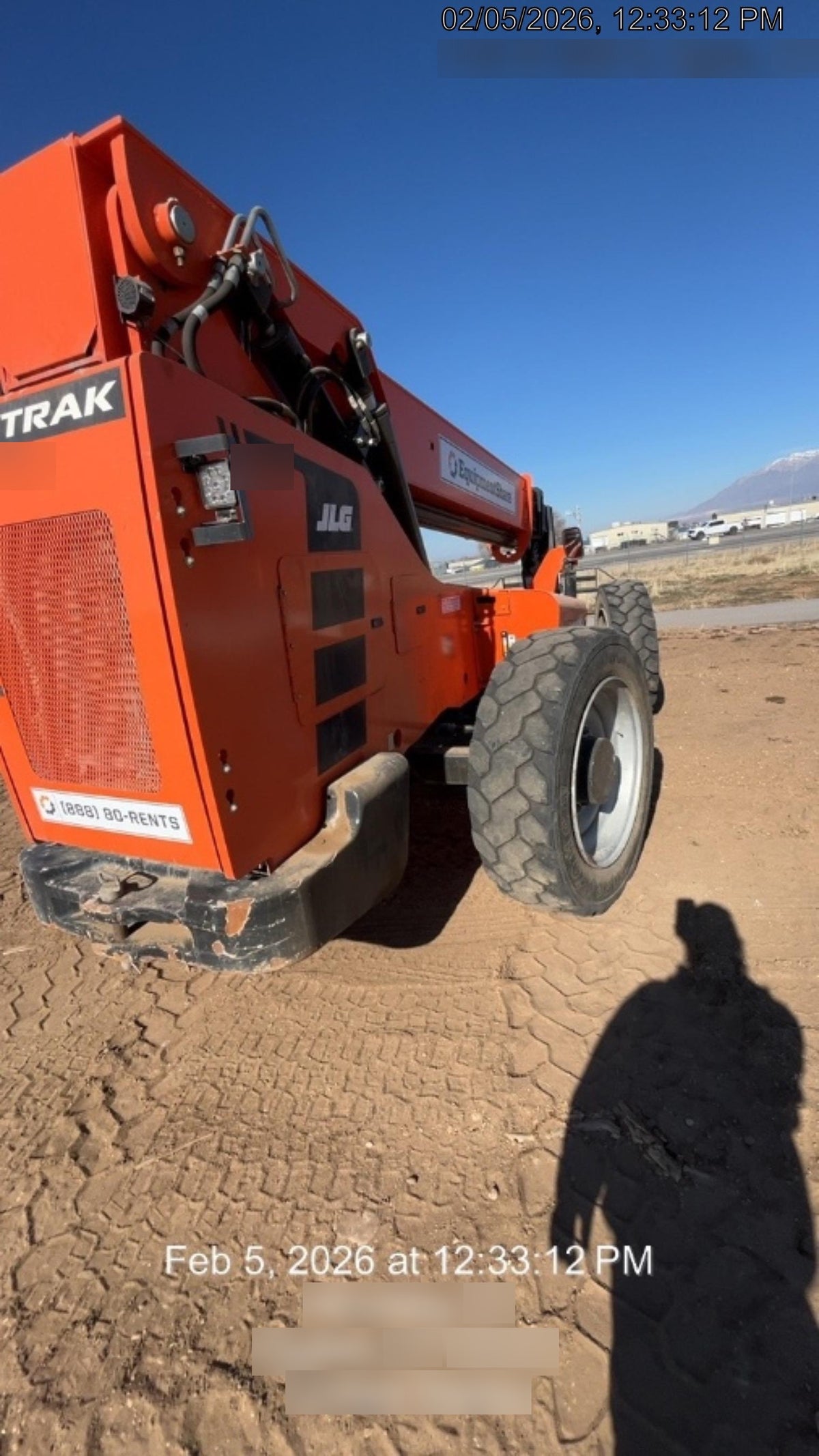 2020 SKYTRAK 8042