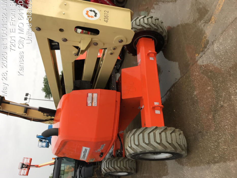 2019 JLG 450AJ