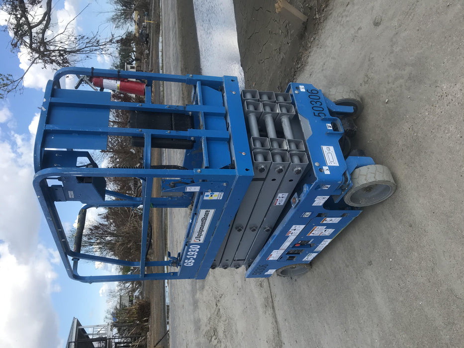 2019 Genie GS-1930 Fixed Rails with Chain Entry