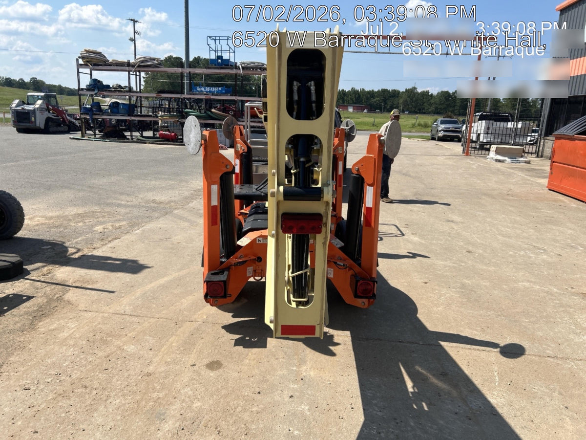 2022 JLG T350