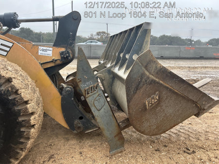 2022 CASE 821G