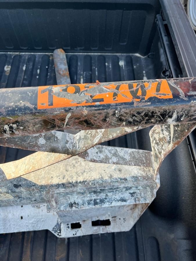 2017 FLECO 24" Pallet Forks - Fleco