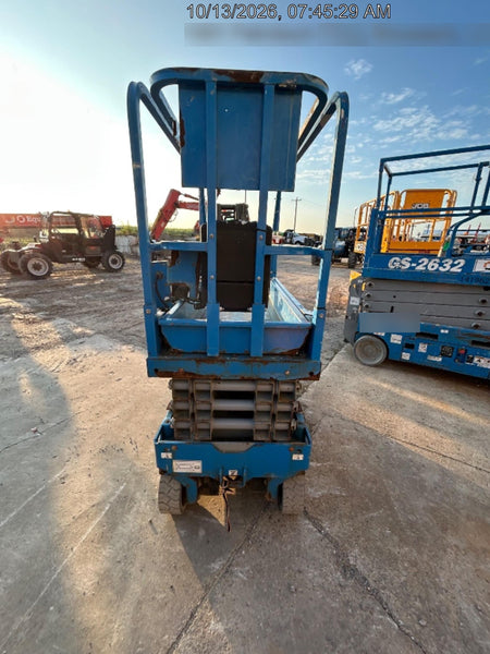 2019 Genie GS-1930 Fixed Rails with Chain Entry