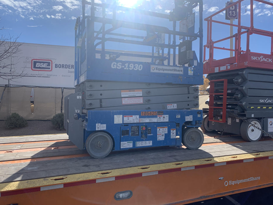 2020 Genie GS-1930 Solid Non Marking Tires, Beacon, Folding rails with half height swing gate