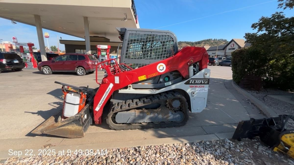 2024 TAKEUCHI TL10V2-CR