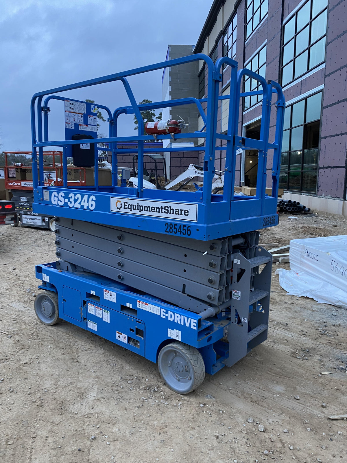 2022 GENIE GS-3246