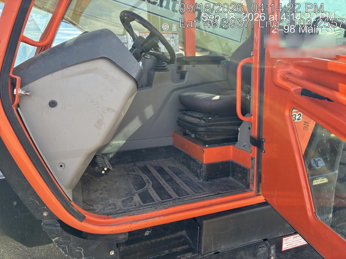 2021 JLG 1732
