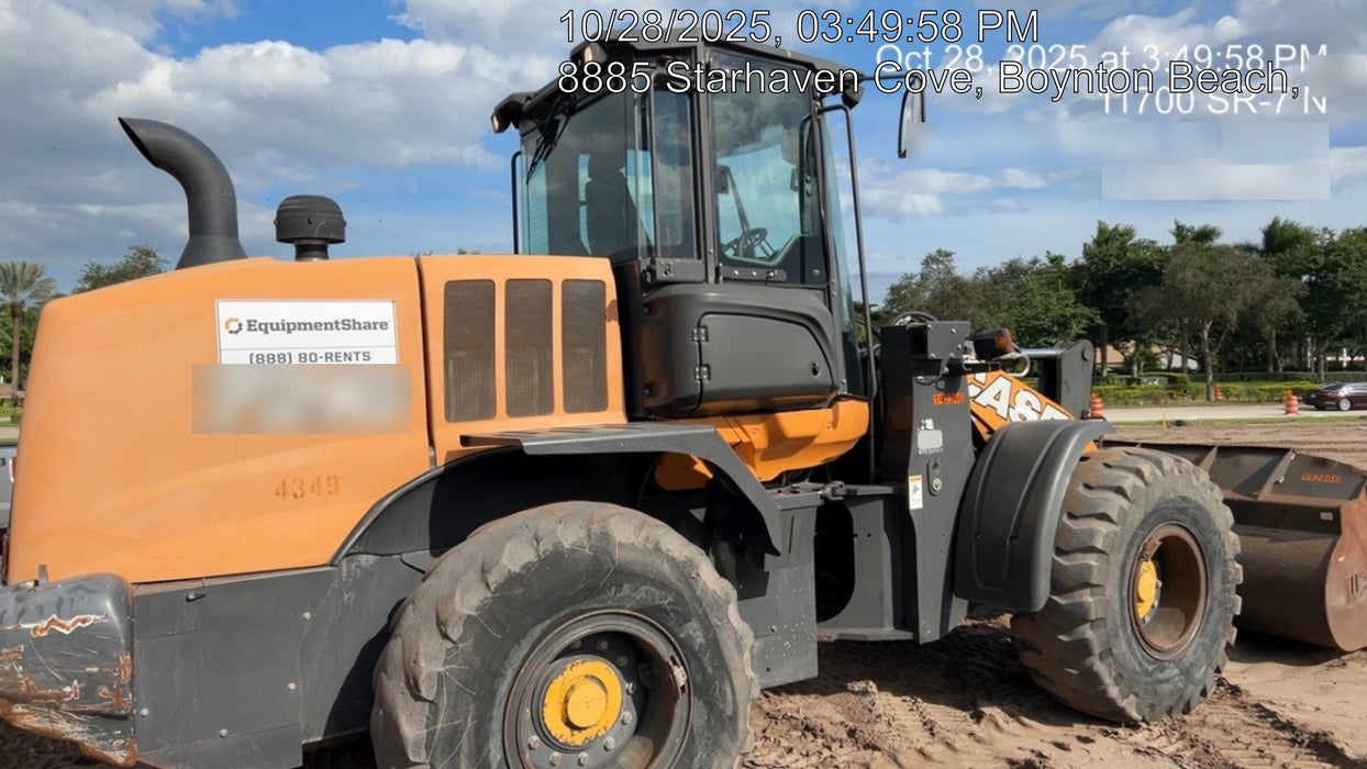 2018 Case 721G CLOSED CAB, 1 FUNCTION, JRB 416 STYLE HYD COUPLER