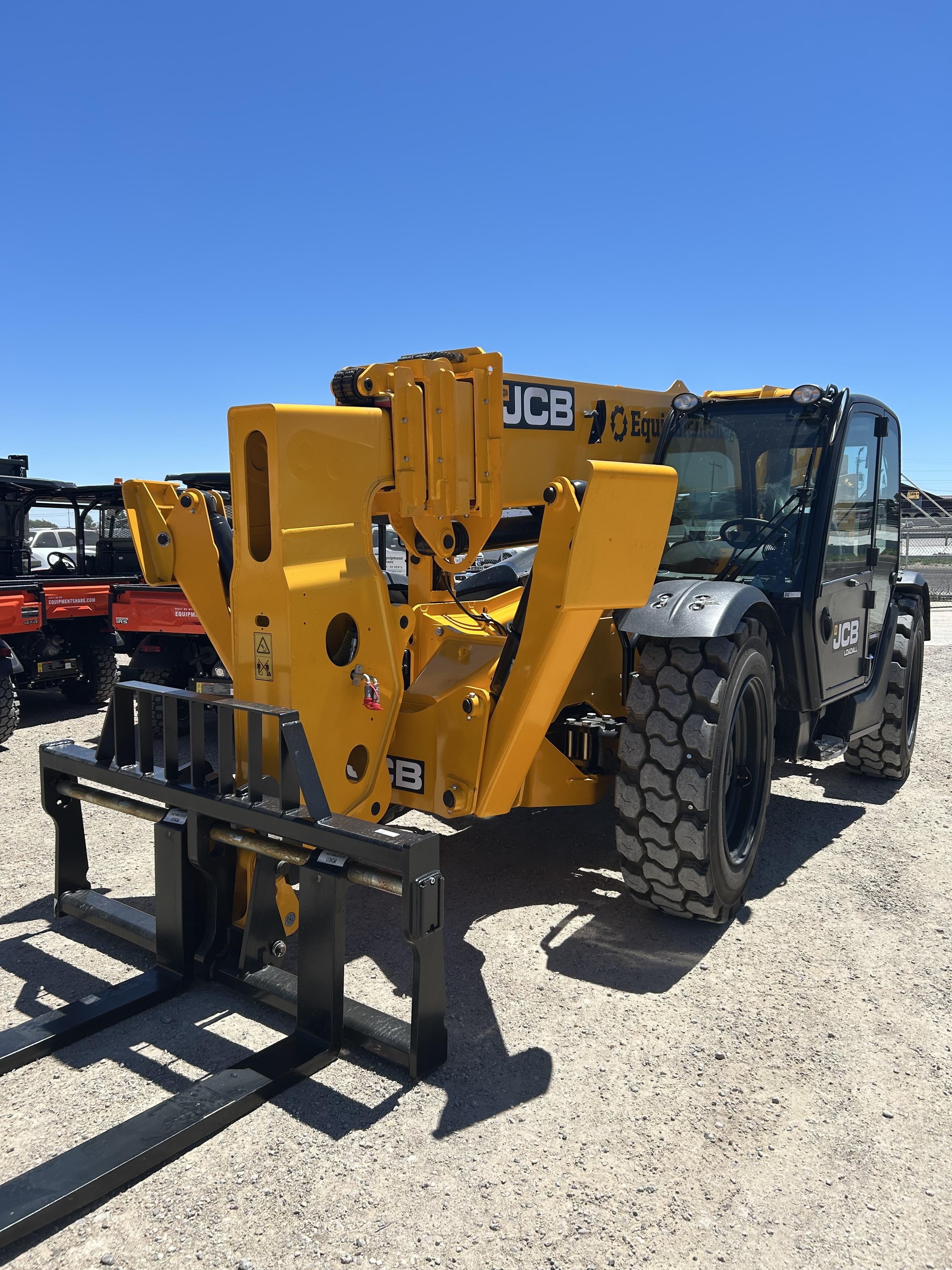 2026 JCB 512-56