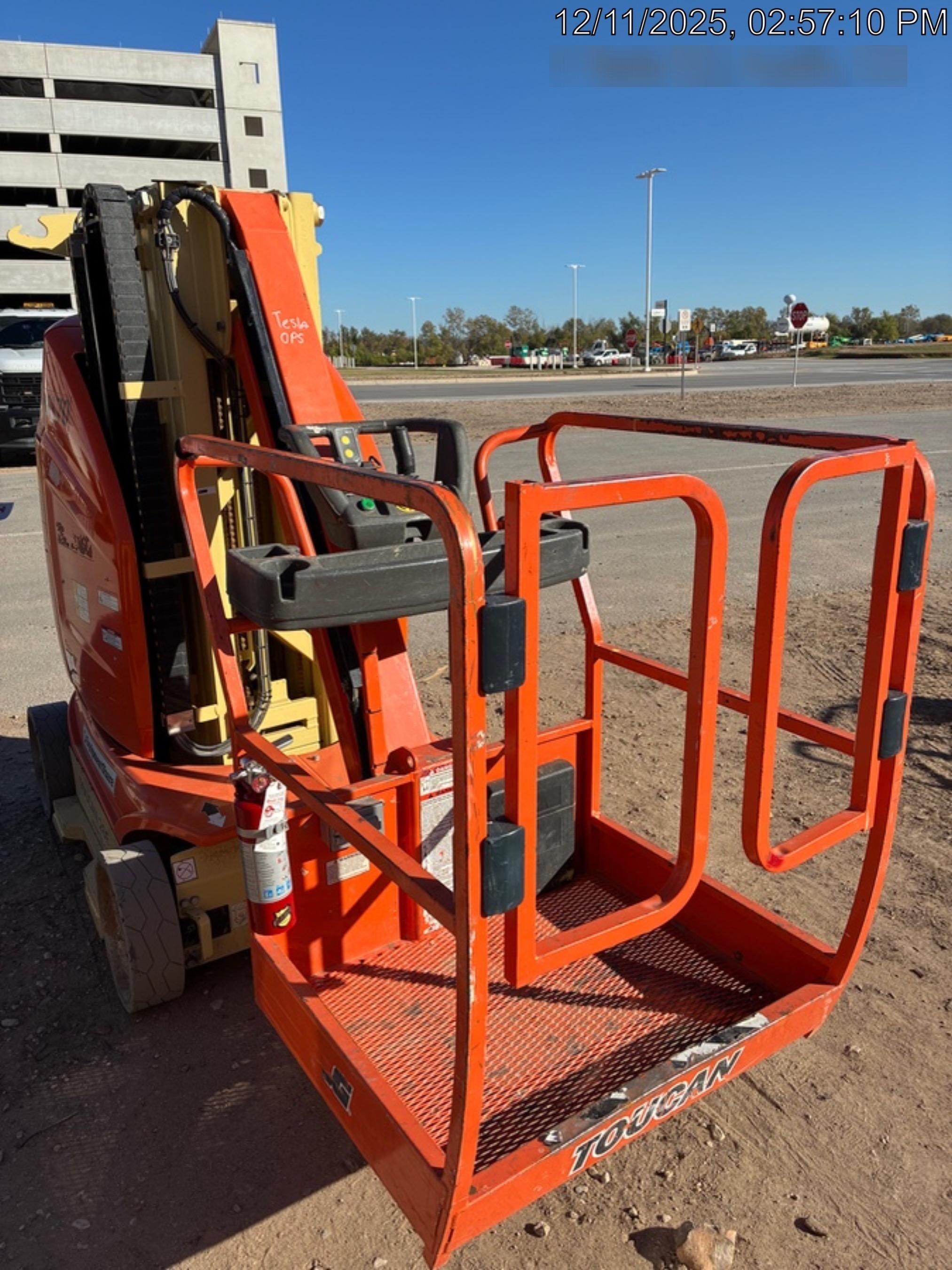 2020 JLG T26E