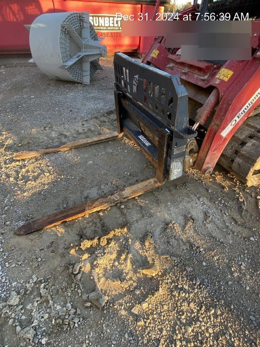 2021 TAKEUCHI TL10V2-CR