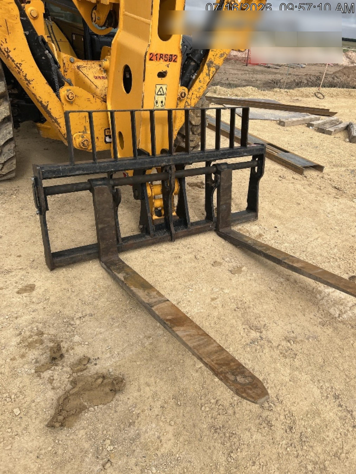 2022 JCB 510-56