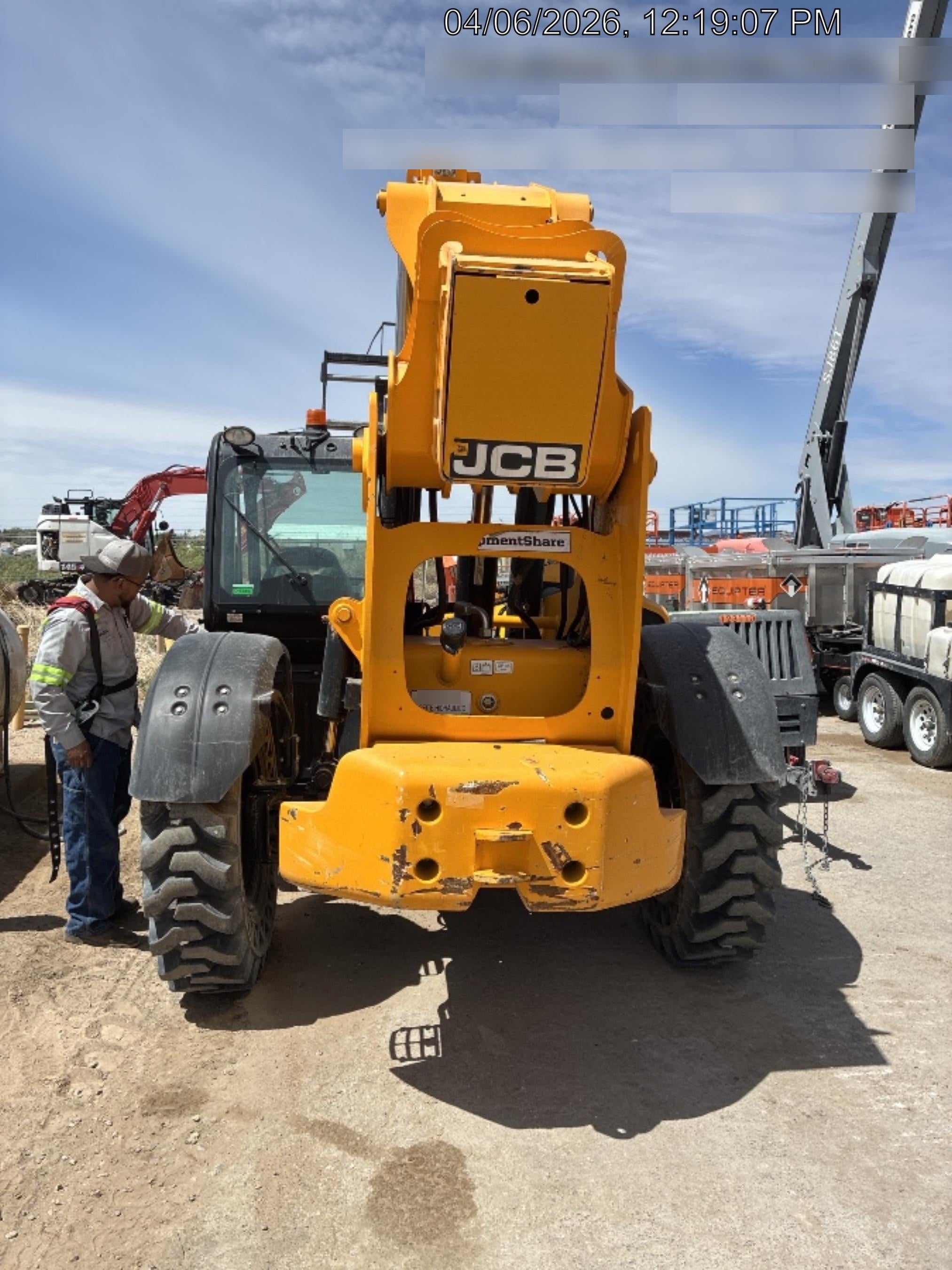 2023 JCB 512-56