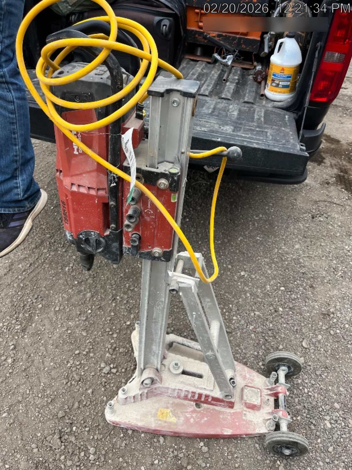 2022 HILTI DD250E