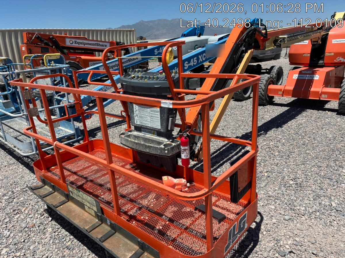 2022 JLG 460SJ