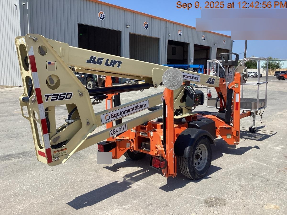 2022 JLG T350