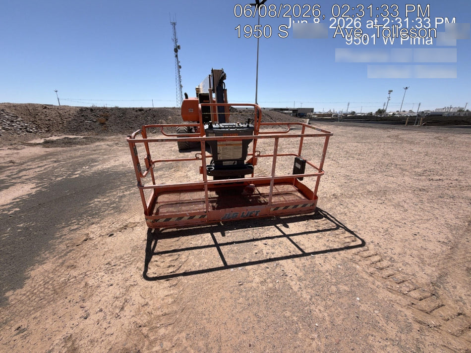 2022 JLG 800AJ