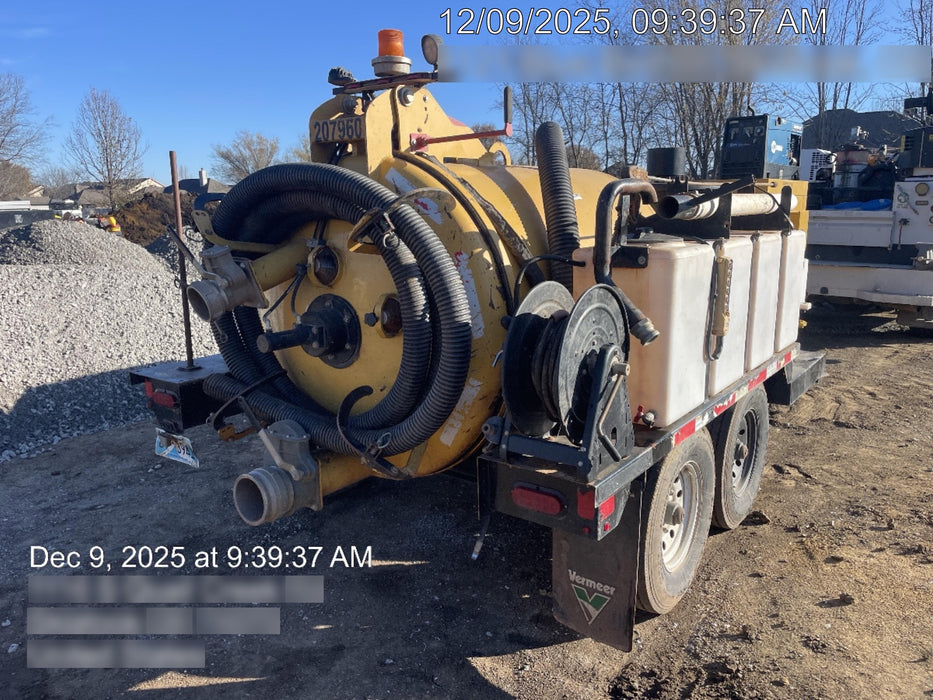 2022 VAC-TRON LP573XDT