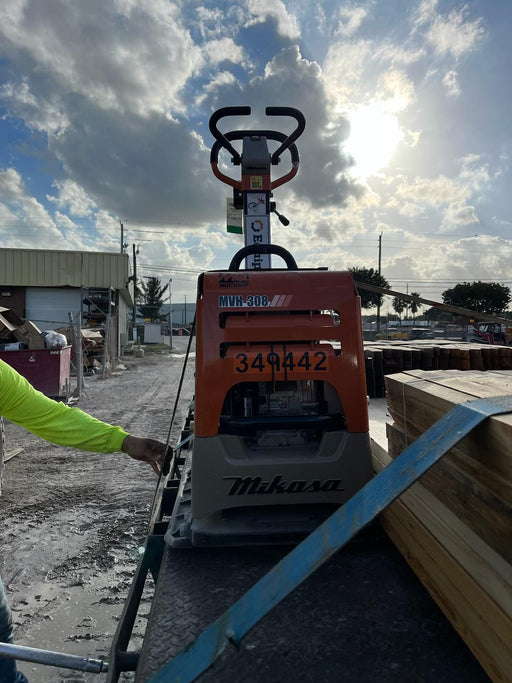 2023 Multiquip MV308GH Honda GX270, 18" Plate, Tachometer