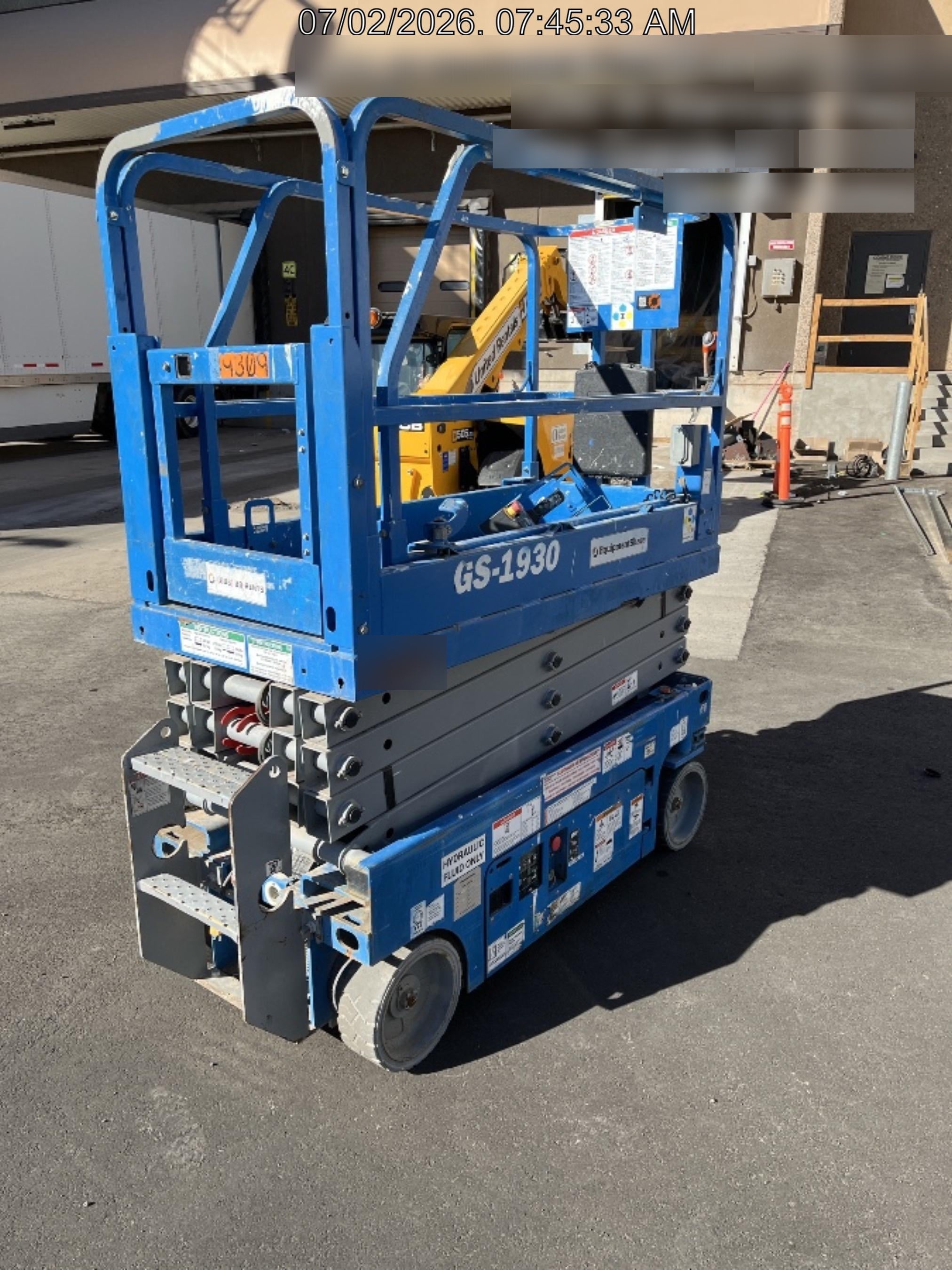 2019 Genie GS-1930 Half Height Swing Gate, 800W Inverter