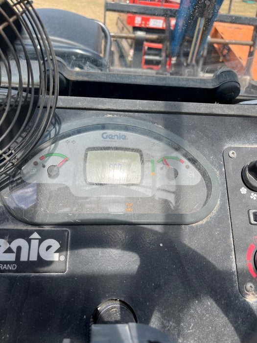 2018 Genie GTH-636 Genie GTH-636 w/Enclosed Cab w/HVAC, Work Lights, Solid Tires, Beacon, 48" Carriage and Forks