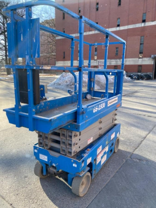 2020 Genie GS-1930 Solid Non Marking Tires, Beacon, Folding rails with half height swing gate