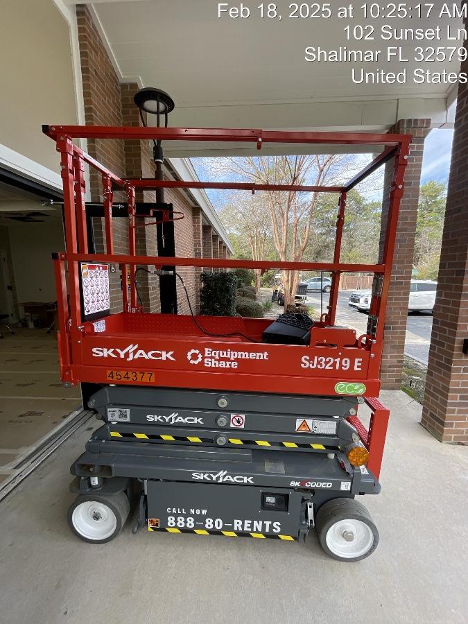 2024 Skyjack SJ3219 Electric Drive, Sld NM Tires, DBcns, RFRails, Power to Platform, T3 + Access Control