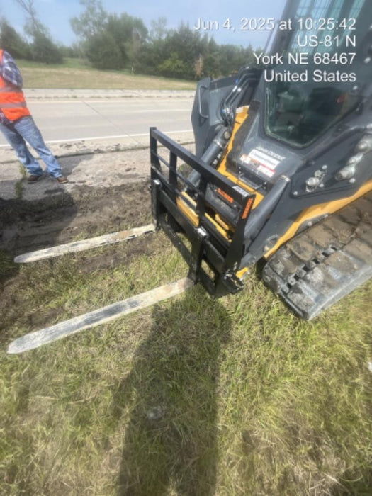 2025 ARROW MATERIAL HANDLING 24" Pallet Fork Frame