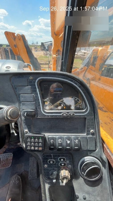 2019 JCB 512-56 109 HP w/CAB/HVAC, Beacon, Aux Hydraulics, Worklights, Solid Tires w/60" Carriage/Forks